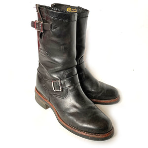 Red wing heritage engineer on sale boots